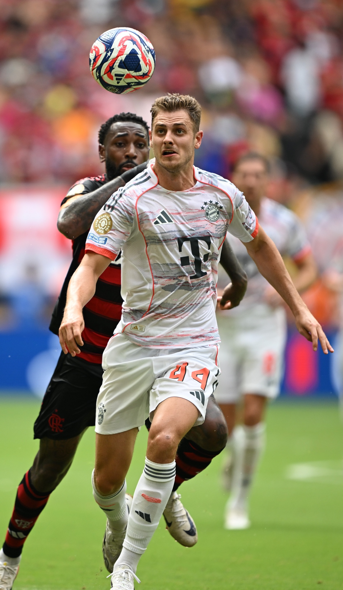 拜仁慕尼黑训练开放日，今夜遗憾出局引欢呼，德甲在即，细节决定成败的简单介绍